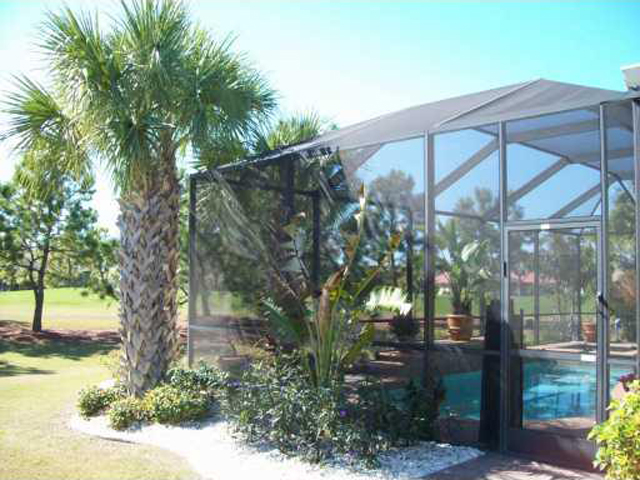 Overdekt zwembad met terras